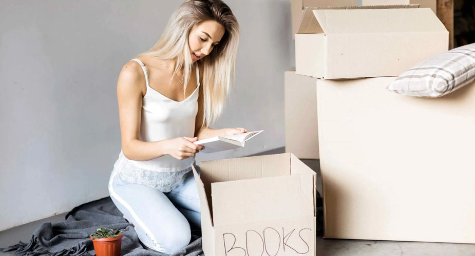 The Best Way to Pack Books for Moving - Earthrelo