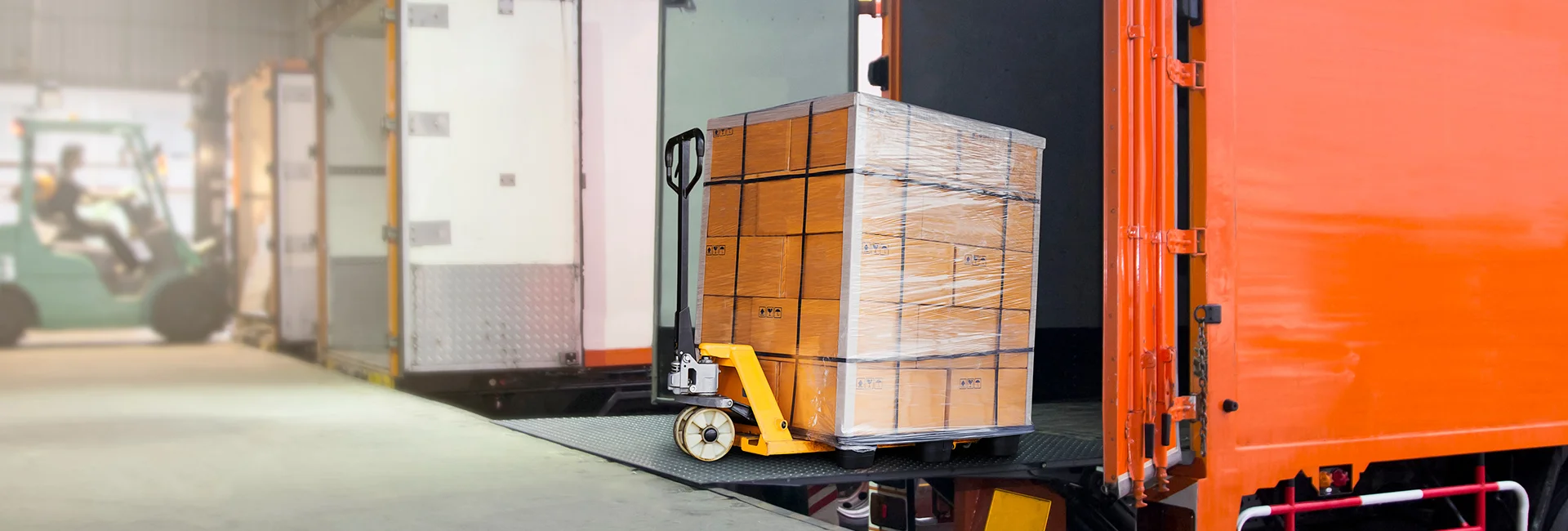 Understanding the Process of Shipping Large Items With a Relocation Company - Earthrelo