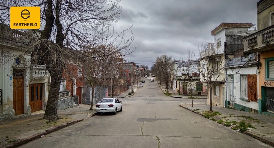 Moving Services to Paysandu from USA: What You Need to Know - EARTHRELO