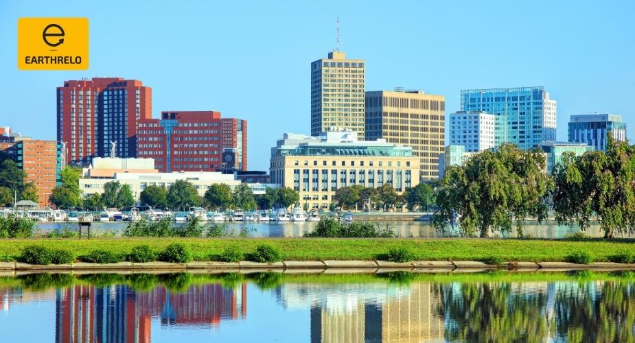 International Movers in Cambridge | Trusted Moving Help - EARTHRELO