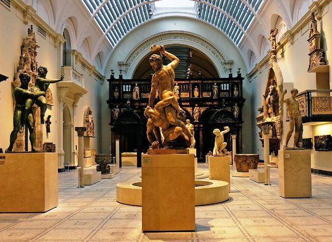 Sculpture Moving Services for International Relocations - EarthRelo
